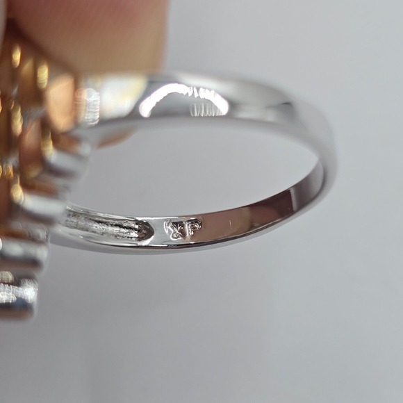 Diamond Shaped Gold and Silver Tone Ring Size 8 Jewelry - Picture 5 of 7